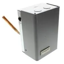 Honeywell L8124E1016 - Triple Aquastat Relay with High Limit, 10F Fixed High Limit Diff, 10-25F Low Limit Diff, SPST, High/Low Limit Switching, 130-240F High Limit Range, 110-220F Low Limit Range, 0-95%RH Operating Humidity Range, Vertical Mount